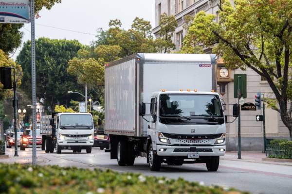With a range of up to 160 miles on a single charge, Rizon's new electric trucks are hitting the streets of California.