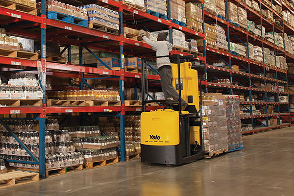 Lift Truck Technology Connects Pickers to Productivity - Supply Chain 24/7
